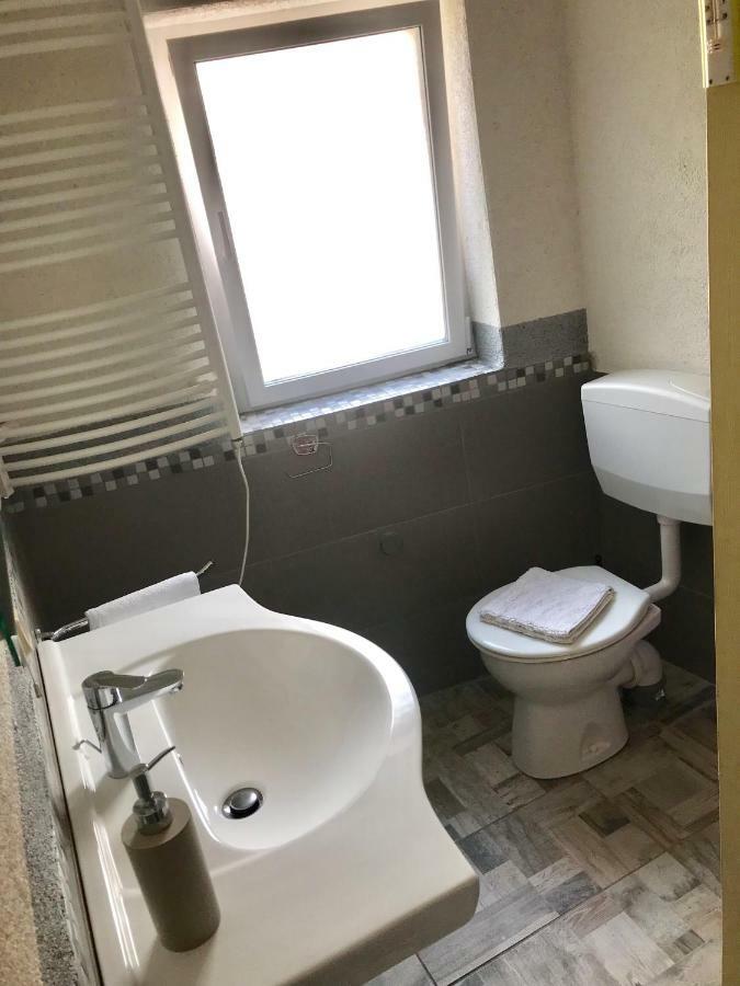 Ferienwohnung In Ediger Eller Εξωτερικό φωτογραφία